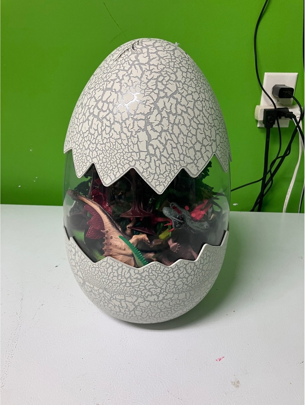 Member's Mark Large Dinosaur Egg Toy Full Of Colorful Dinosaur Figures